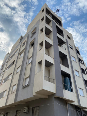 بيع شقة 7 غرف الجزائر برج البحري