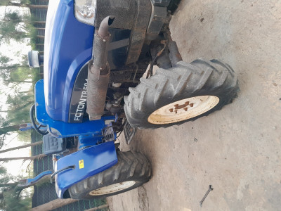 tracteurs-فطون-504-2013-algerie