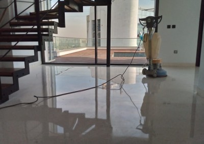 Société de nettoyage domicile ménage et entretien ponçage lustrage cristalisation marbre carrelage