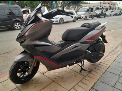 motos-scooters-vms-vmax-2022-staoueli-alger-algerie