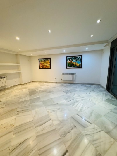 بيع شقة دوبلكس 4 غرف الجزائر الأبيار