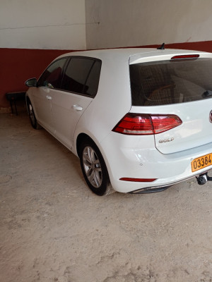 moyenne-berline-volkswagen-golf-7-2019-start-mostaganem-algerie