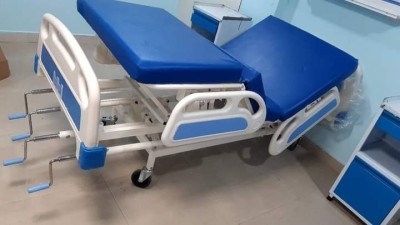 Lit médicalisé d'hôpital électrique 05 positions en ABS 