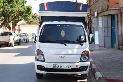 شاحنة-hyundai-h-100-2012-حطاطبة-تيبازة-الجزائر