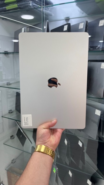 MACBOOK AIR 2023 M2 15'' 16RAM 1TB SSD CYCLE 458 BATTERIE 86% TRÉS BON ETAT 