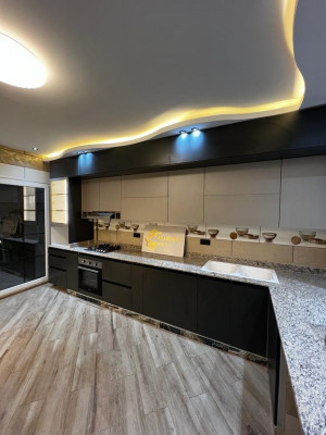 kitchen-furniture-fabricatin-cuisine-moderne-equipe-sur-mesure-bir-el-djir-oran-algeria