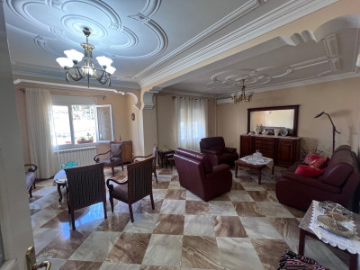 appartement-vente-f4-alger-bouzareah-algerie