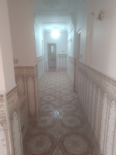 appartement-vente-f5-alger-ain-naadja-algerie