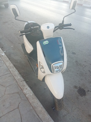 motos-et-scooters-vms-2021-sidi-lakhdaara-mostaganem-algerie