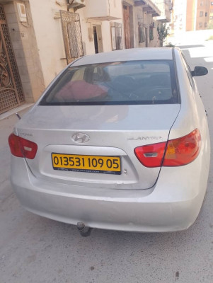 voitures-hyundai-elantra-2009-barika-batna-algerie