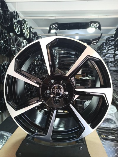 Jantes en alliage Audi A1 R18