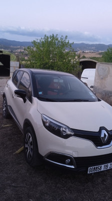 voitures-renault-capture-2019-tamalous-skikda-algerie