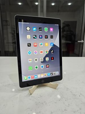 Apple iPad (6e génération) disponible - Home Center ORAN