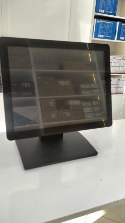 CAISSE TACTIL I5 /8G RAM / 128 SSD 15'' GENERAL IT