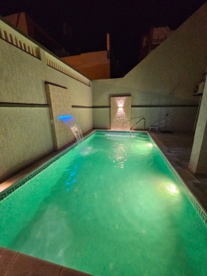 batiment-construction-projecteurs-pour-piscine-led-rgb-bir-el-djir-oran-algerie