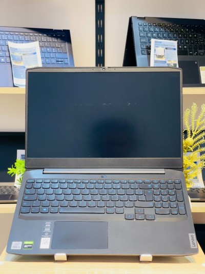 [VENDU] Lenovo IdeaPad Gaming 3 15IMH05 i5-10300H 16/512 GTX 1650 4gb