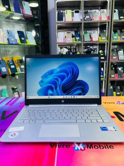 HP 14s I5-11Eme 8/256 SSD NVME