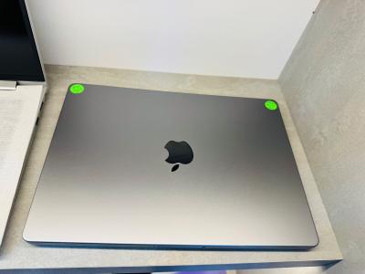 MacBook pro 2023 M2 pro