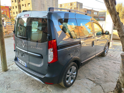 voitures-renault-kangoo-2024-stepway-larbaa-blida-algerie