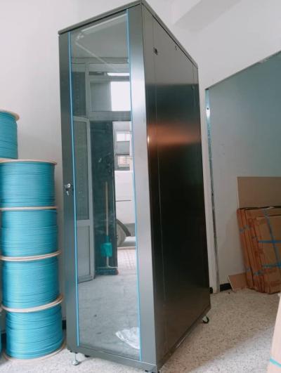 ARMOIRE DE BRASSAGE 42U 600*1000 resau informatique 