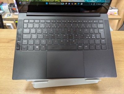 razer blade i7 8565u 16gb 256ssd mx 150 4gb 14" tactile 4k 