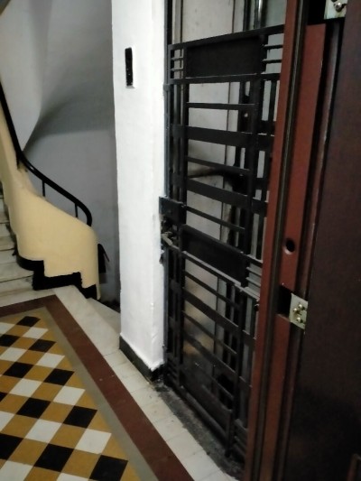 بيع شقة 5 غرف الجزائر الجزائر وسط