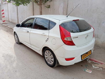 voitures-hyundai-accent-2012-rb-algerie