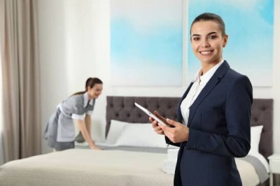 سياحة-و-تذوق-الطعام-gouvernante-dhotel-detages-hf-أولاد-فايت-الجزائر