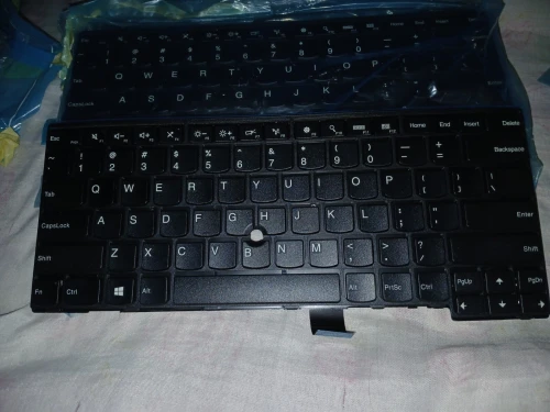 Clavie .hp .Dell. lenovo البيع بالجملة و التجزئة 
