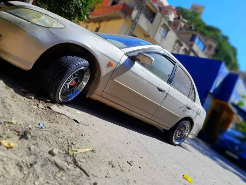 بيع و تبادل عجلات كل انواع السيارات و لواحقها