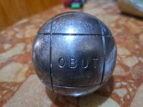Une boule OBUT