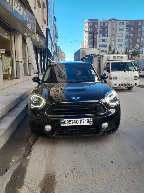 Mini Cooper D 2017 C O U N T R Y M A N