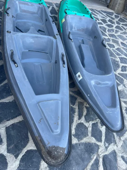 KAYAKS EXCELLENT ETAT 2 PLACES et 1 PLACE
