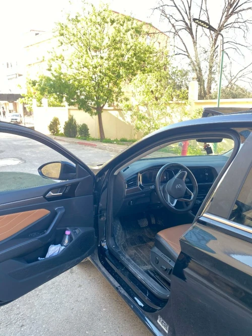 Volkswagen Jetta 2024 Jeeta highline