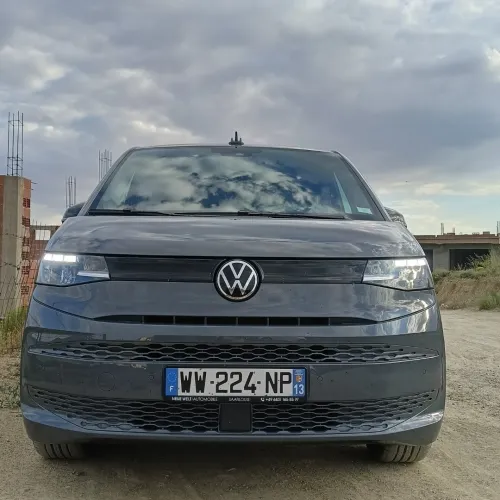 Volkswagen multivane 2024 r line