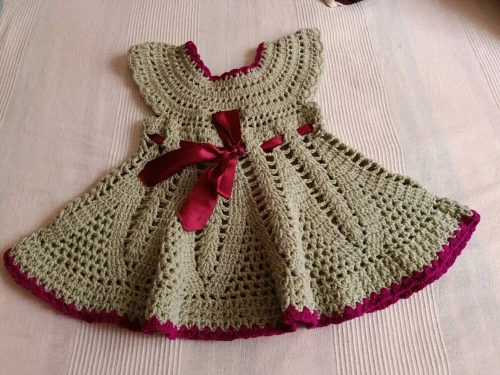 robe bébé au crochet