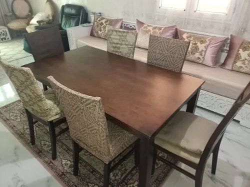 Table avec 6 chaises
