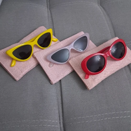 Lunettes de soleil Stradivarius neuves
