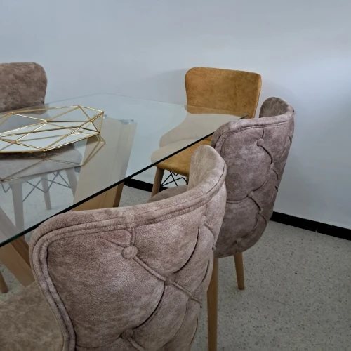 Ensemble salle à manger ( table en verre trempé + 6 chaises )