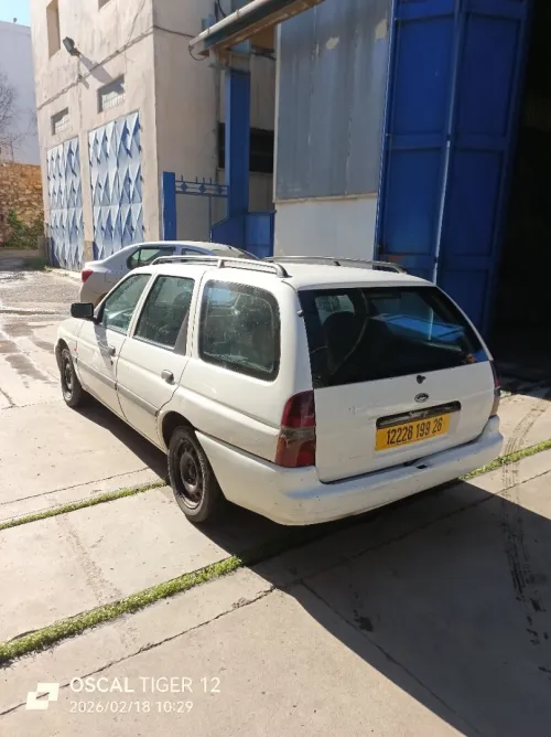 Ford Escort 1999 Escort