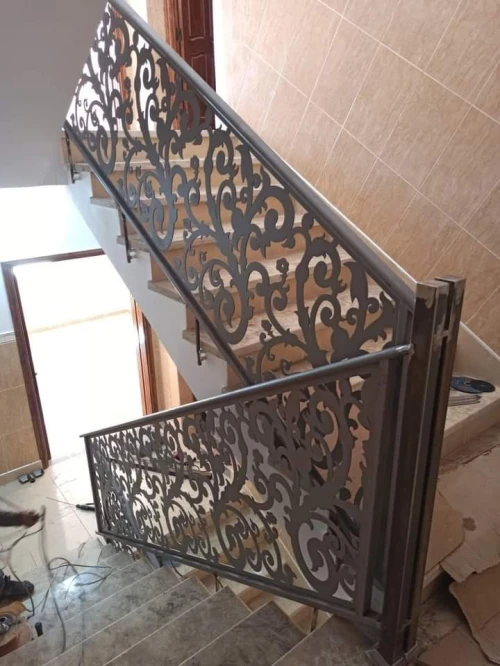 Porte a laser et Rampes d'escalier