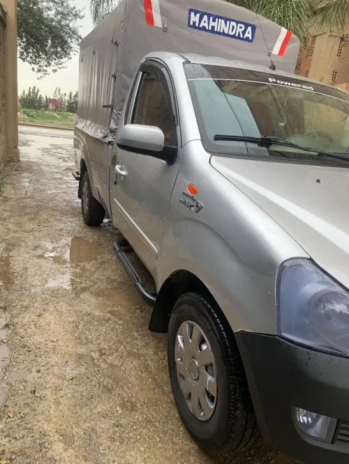 Mahindra Genio 2015 