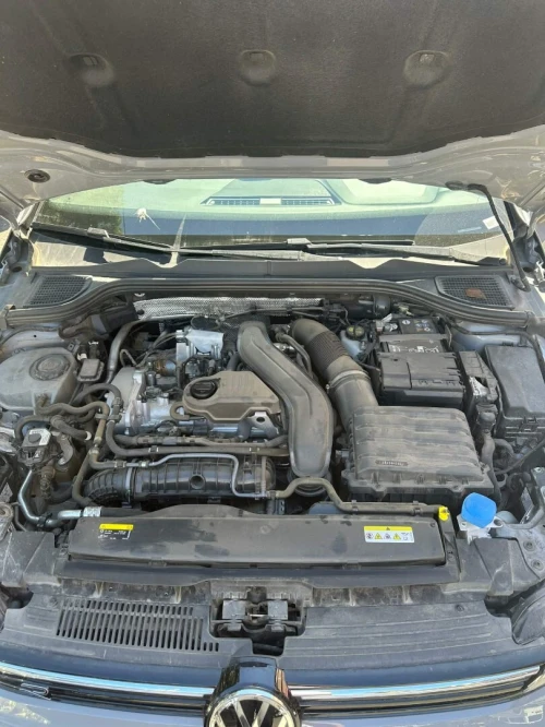 Volkswagen Golf 8 2025 R-Line