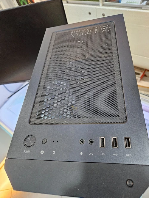 PC Gaming avec ecran curved 165hz