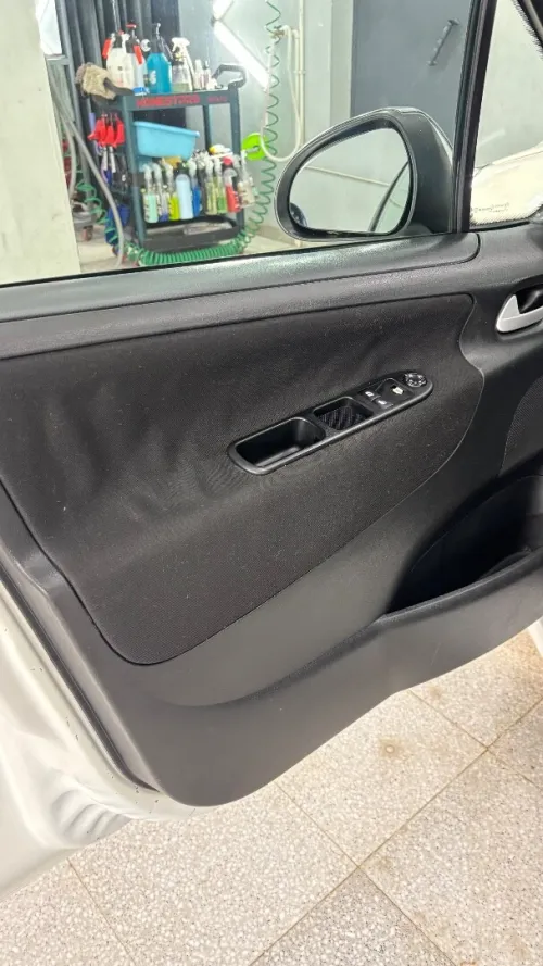 Peugeot 207 2012 Essence