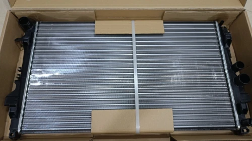 RADIATEUR MERCEDES VITO 639 BOÎTE MANUEL ET AUTO SPRINTER 906 901 ET C203 220CDI BOIT AUTO