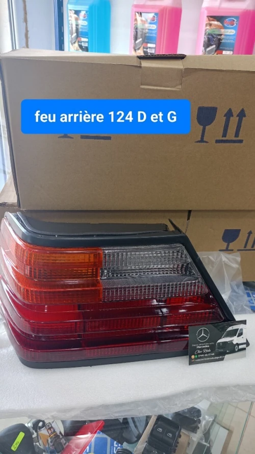 FEU ARRIÈRE MERCEDES 124 190