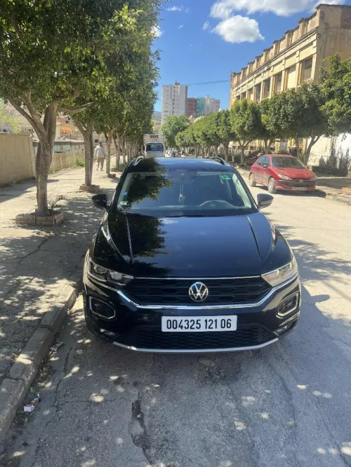 Volkswagen T-Roc 2021 active