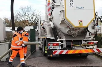 Camion vidange débouchage nettoyage 