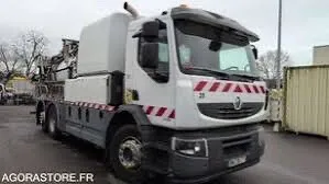 Camion vidange debouchage canalisation de regarde fesse septique